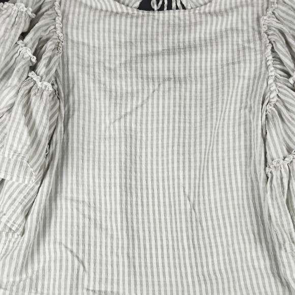 Chelsea & Theodore White/Gray Striped Cotton Ruffled SleeveTop Boho Sz XS - Picture 3 of 10